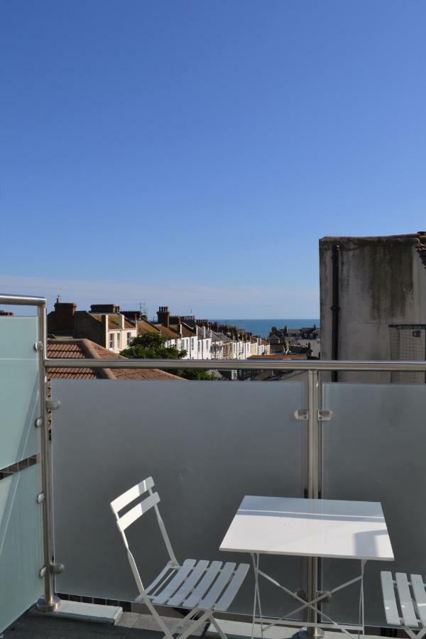 Kemp Town Sea View Balcony Apartment 브라이턴 외부 사진